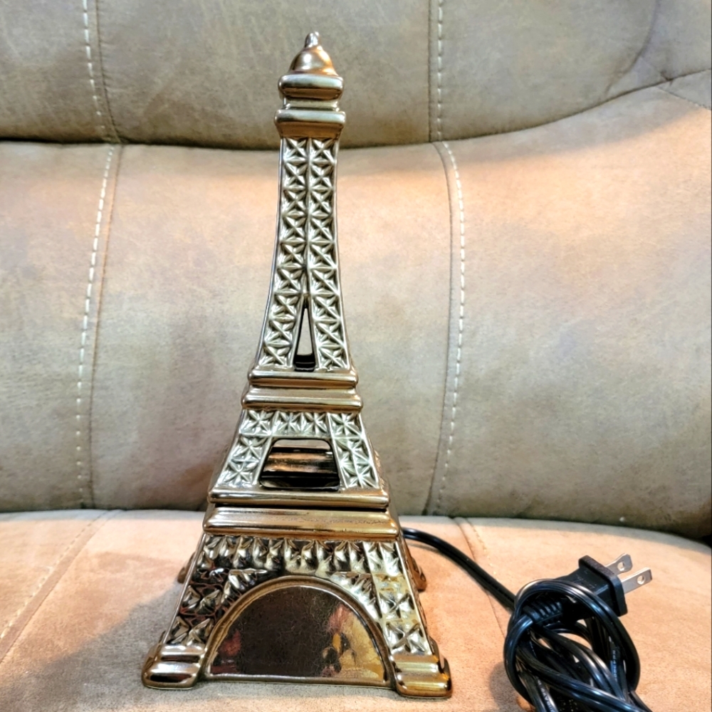 Scentsy Midnight In Paris Warmer